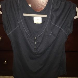 Hollister women’s short sleeve shirt